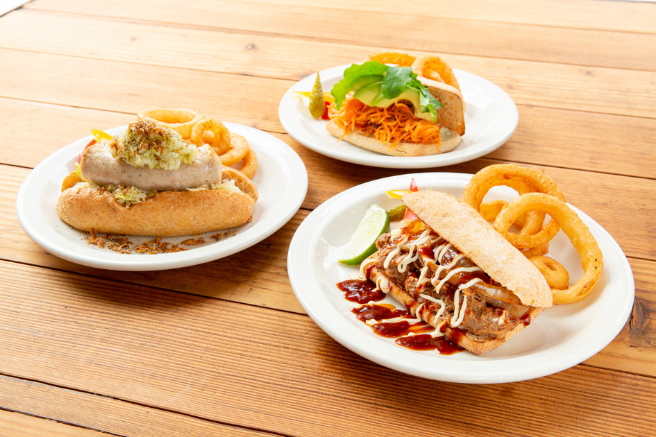 デウス浅草カフェ　エプロン　DEUS デウス エクス マキナ浅草店 風通しの良い心地良いカフェ