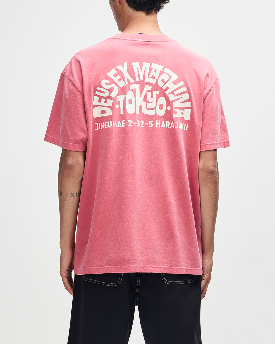 TOKYO ADDRESS TEE – Deus Ex Machina/デウスエクスマキナOfficial