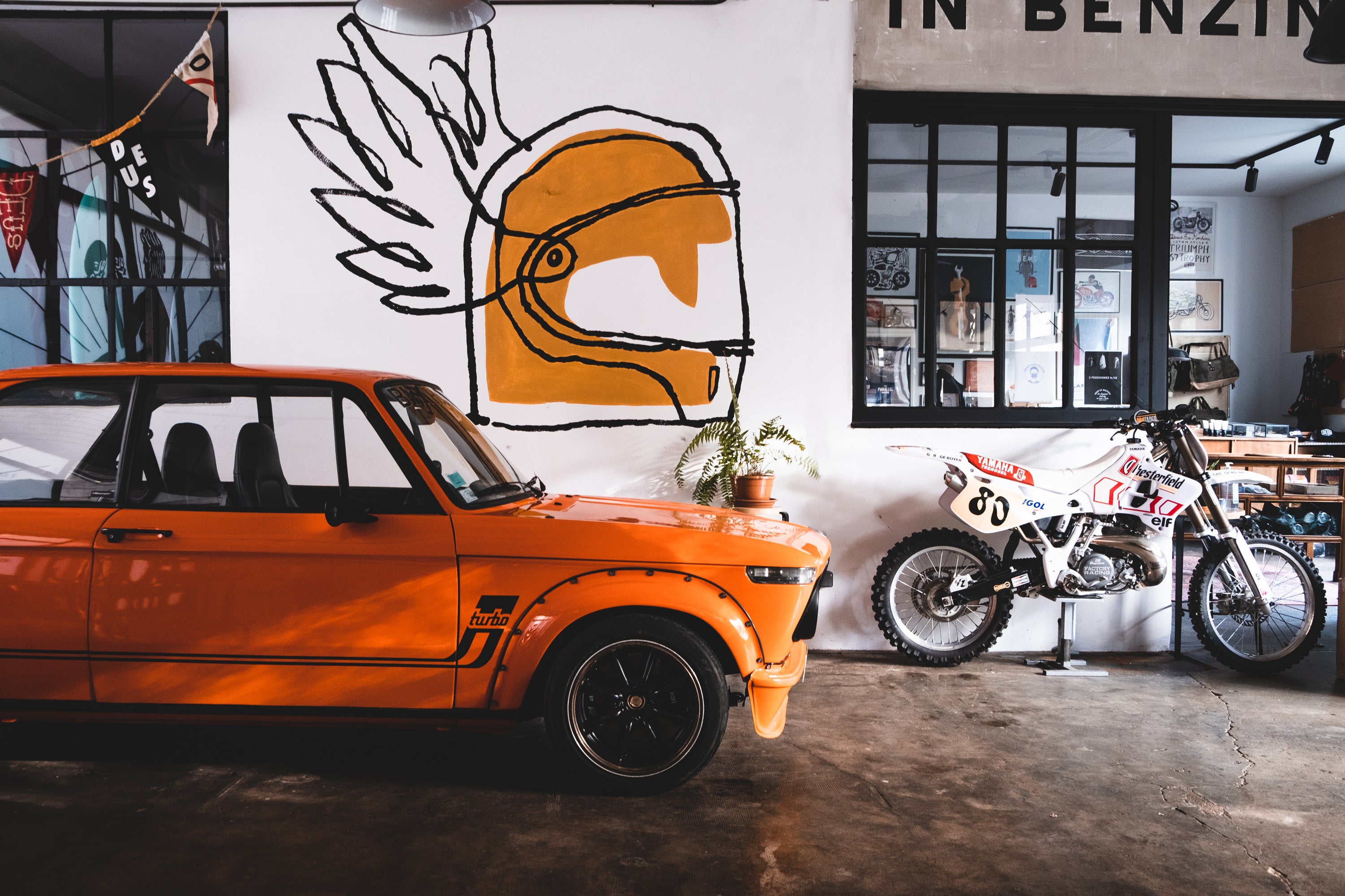 BMW 2002 FR / デウス フランス – Deus Ex Machina/デウスエクスマキナOfficial