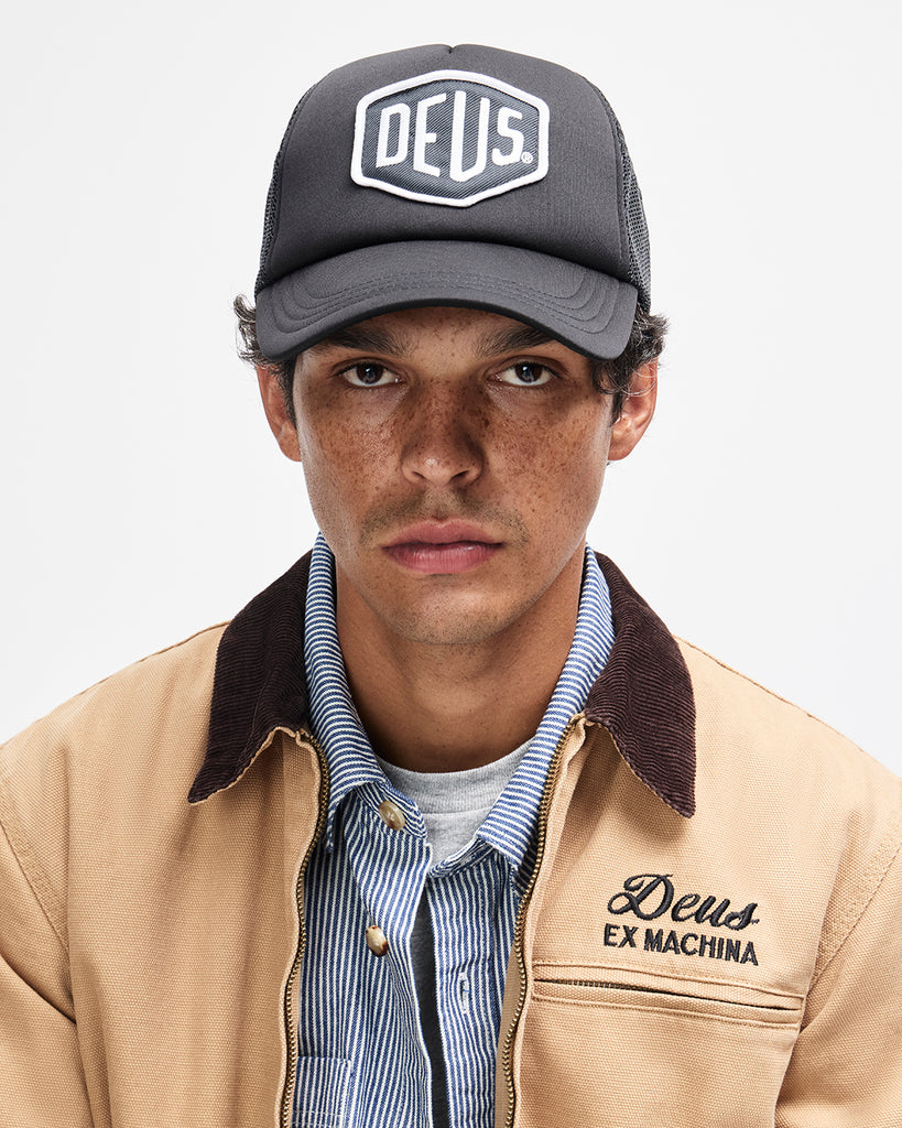 BAYLANDS TRUCKER – Deus Ex Machina/デウスエクスマキナOfficial