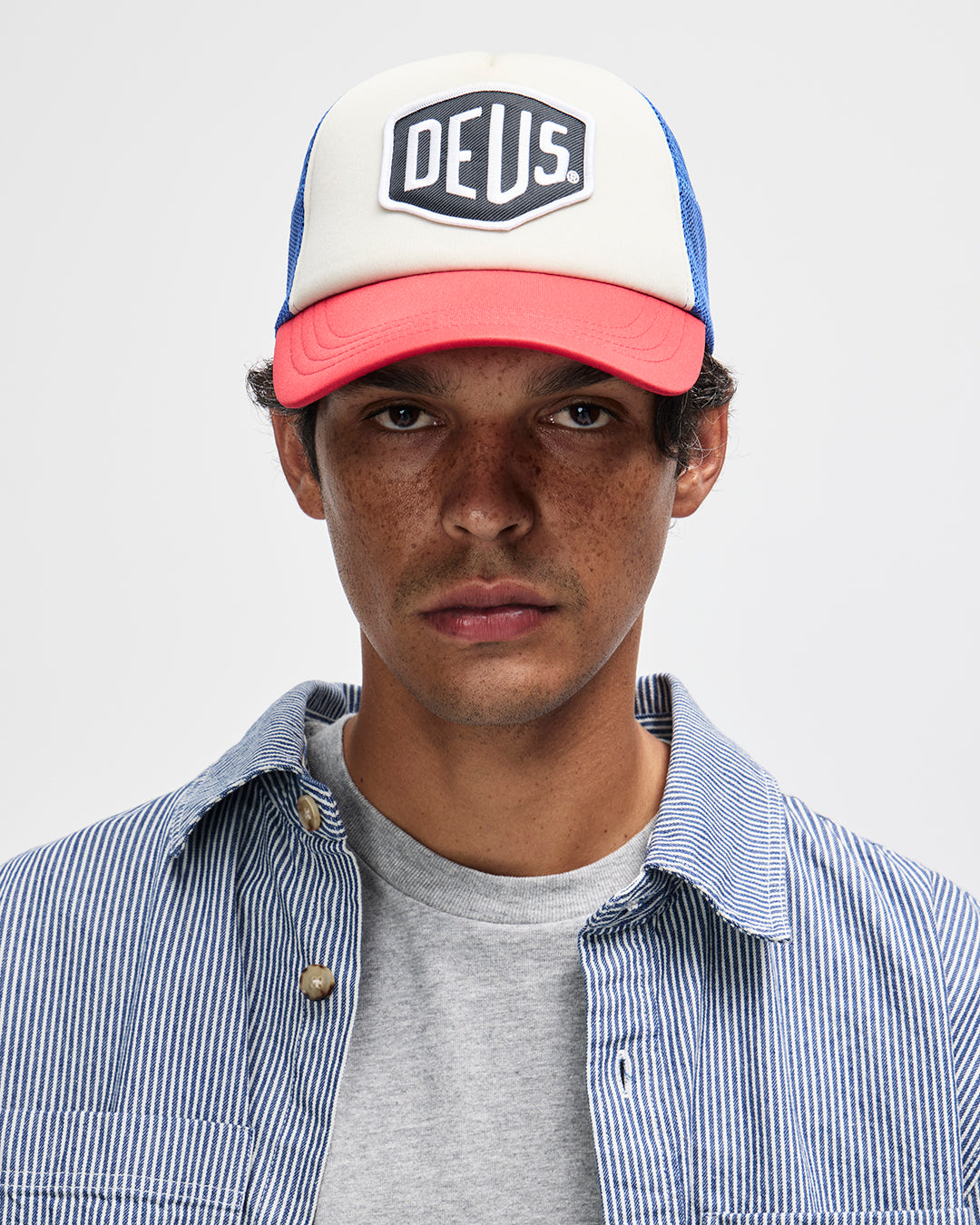 BAYLANDS TRUCKER – Deus Ex Machina/デウスエクスマキナOfficial