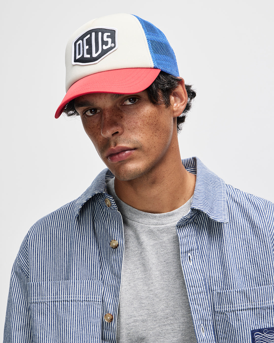BAYLANDS TRUCKER – Deus Ex Machina/デウスエクスマキナOfficial
