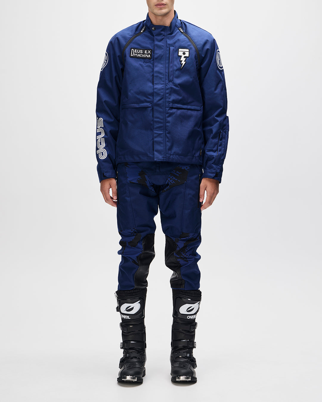 天童寺クウ　キャスター付き OFF ROAD CORDURA JACKET 2.0 – Deus Ex Machina/デウスエクスマキナ