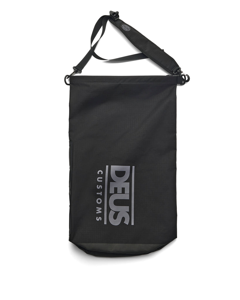 ESCAPADE STASH PACK – Deus Ex Machina/デウスエクスマキナOfficial