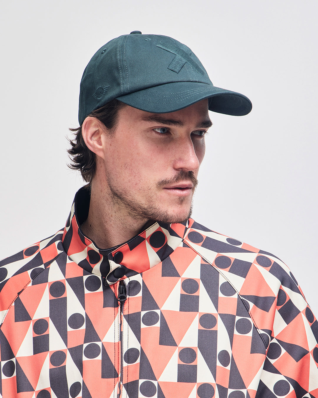 HATS – Deus Ex Machina/デウスエクスマキナOfficial