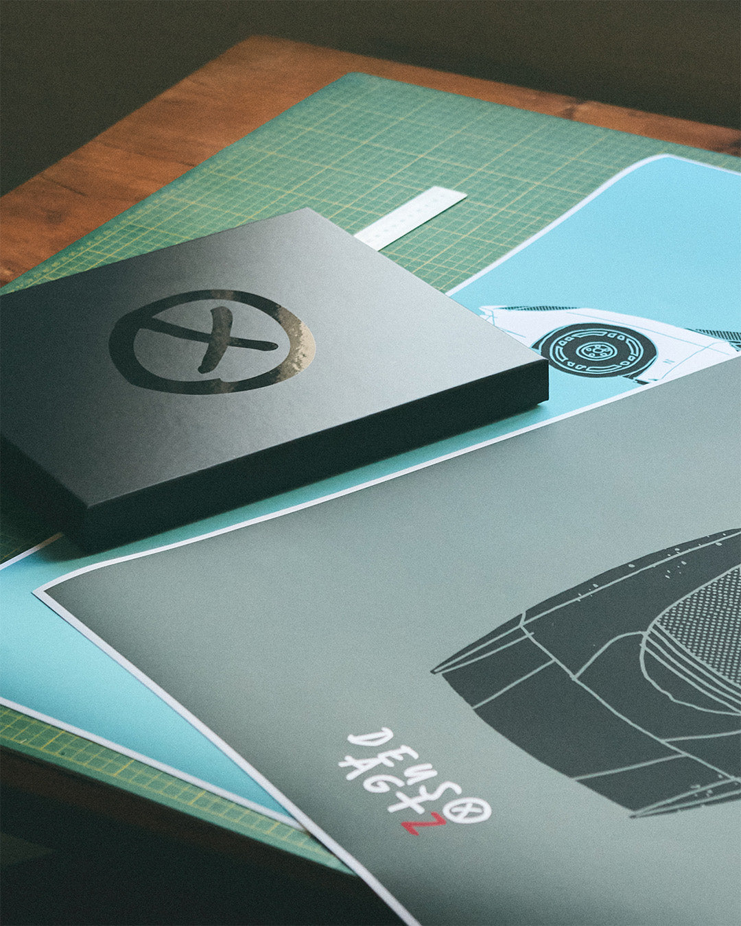 DEUS X AGTZ TWIN TAIL SERIES POSTER 1 – Deus Ex Machina/デウス